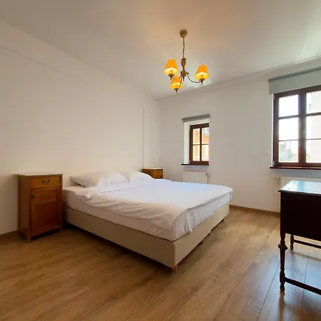 Spacious By Bookinghost Jelenia Góra