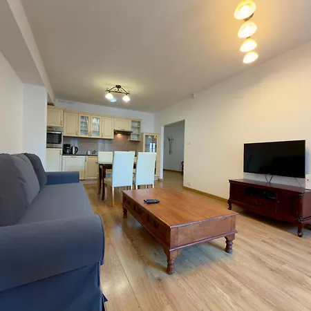 Spacious By Bookinghost Appartement